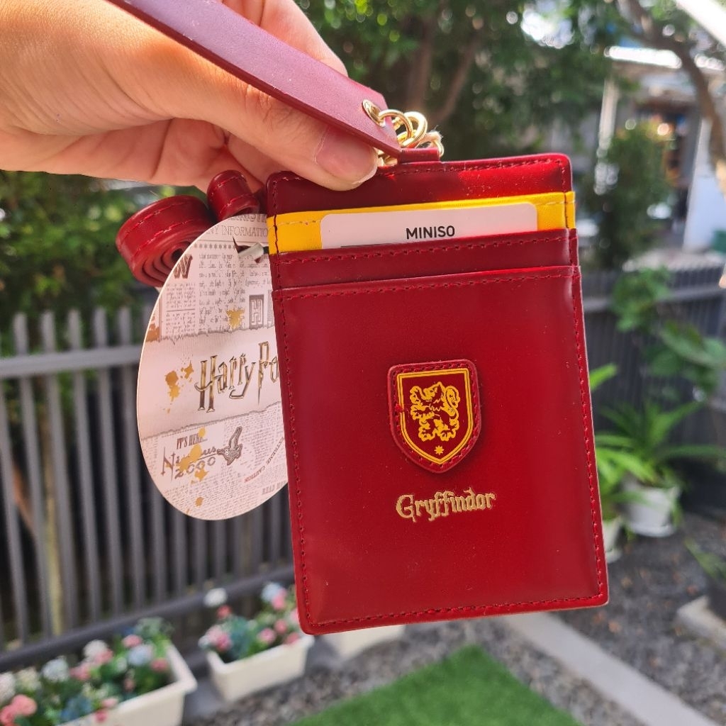 

Lanyard gryfindor harry potter. ready stock