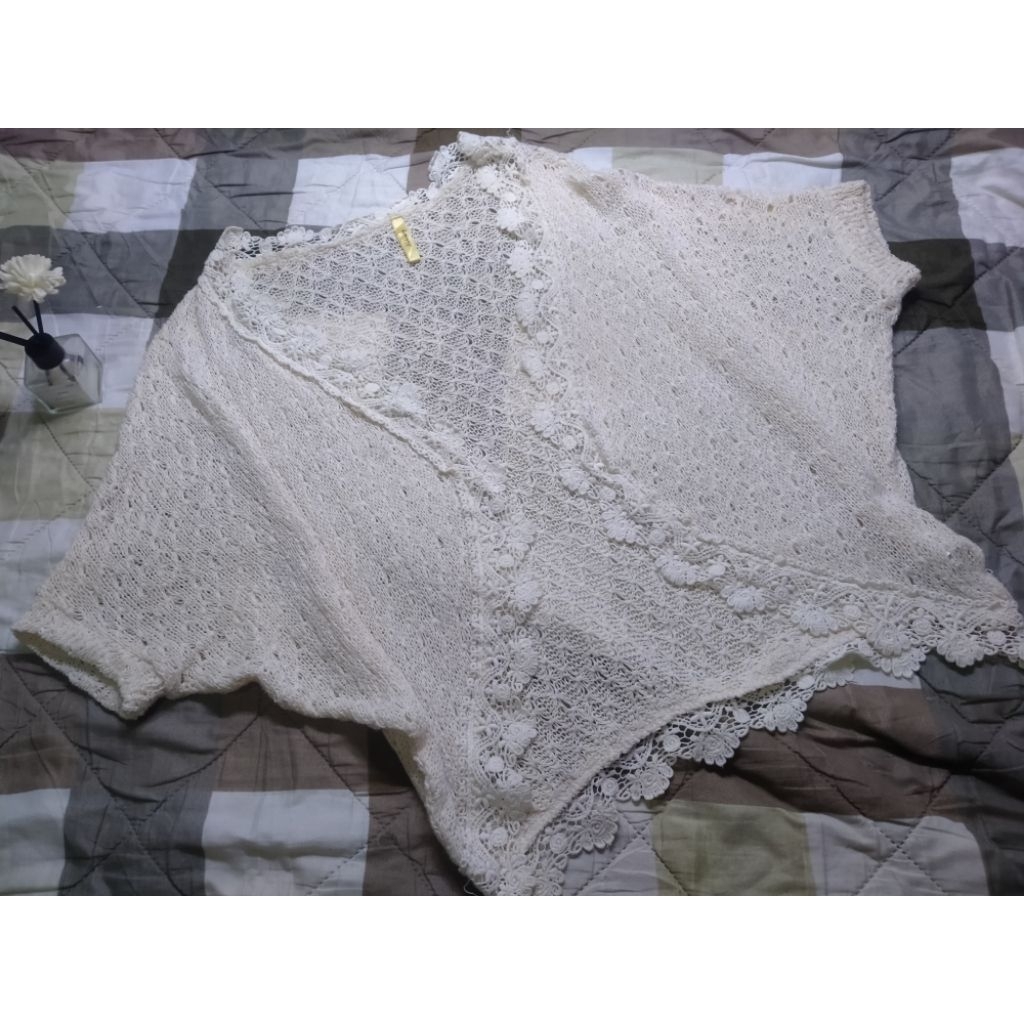 Outer rajut sweater  betwing lucu outfit wanita crop cantik atasan renda