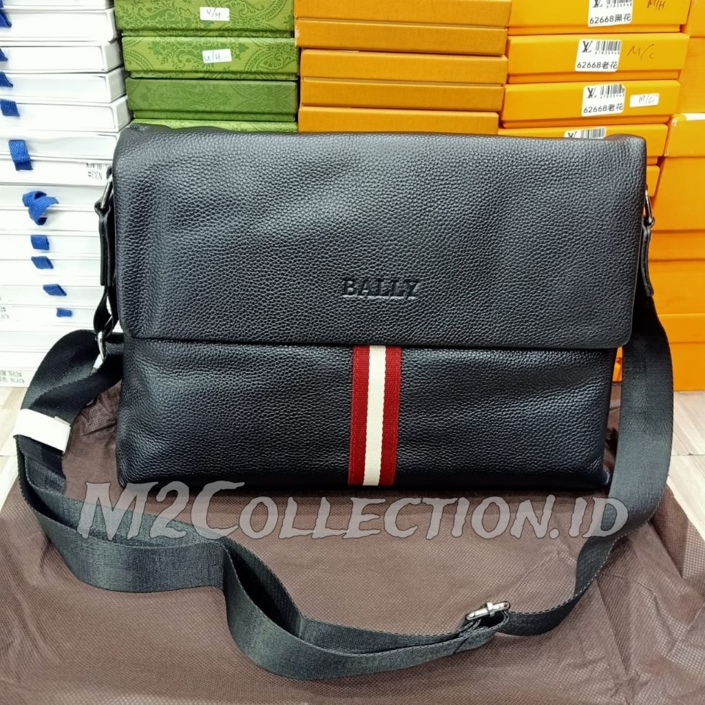 Messenger bag kulit Bally tas selempang pria kulit