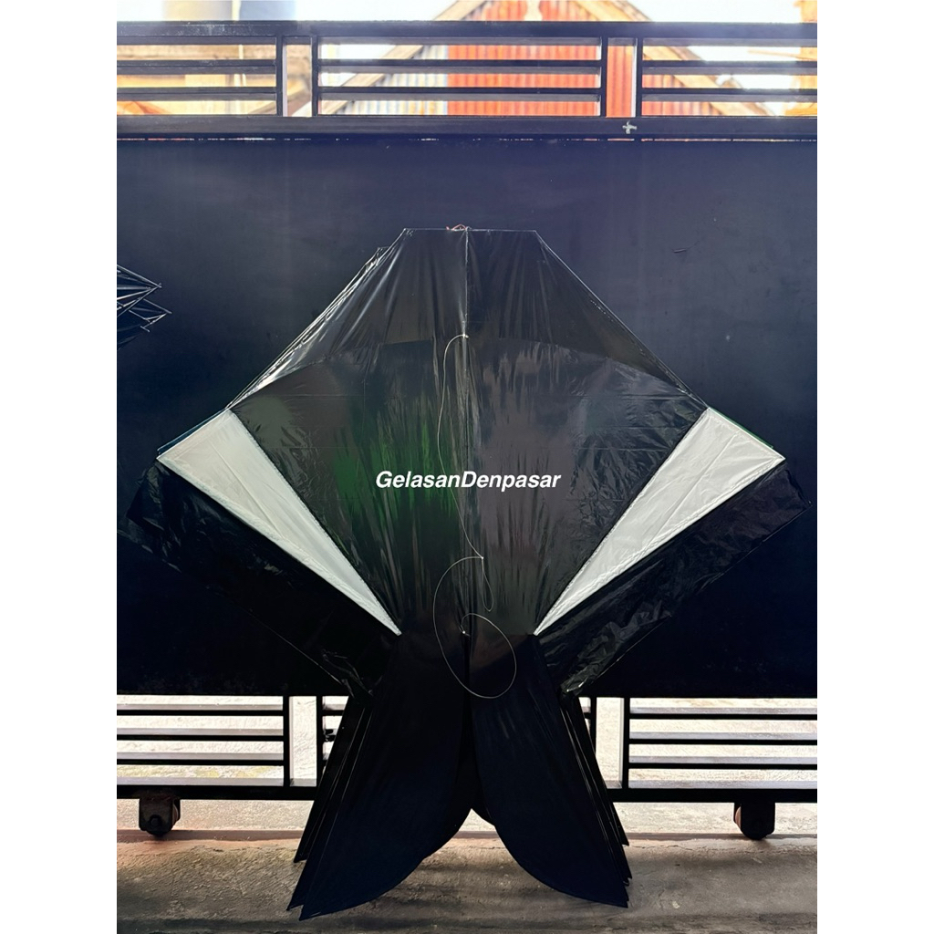 LAYANGAN COTEK BLOLONG KHAS BALI