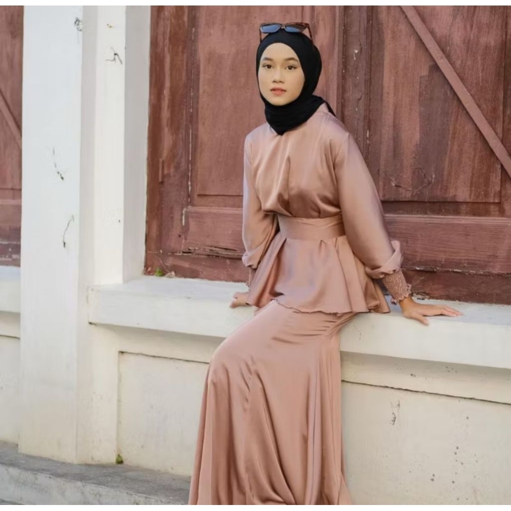 Eloisse Dress By Caylin (Dress Pesta)