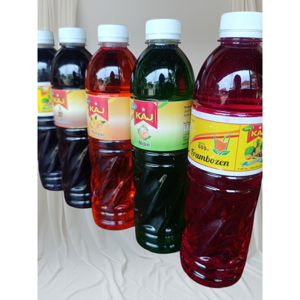 

Paket 5 rasa Syrup sirup KAJ asli rasa buah buahan & coffe 600ml kental dan sangat terasa buahnya segar dari gula asli termurah dan terlaris rasa enak segar fresh seger manis murah rasa mangga leci nanas jeruk anggur melon kopi coffe cofe moka kopi mocca