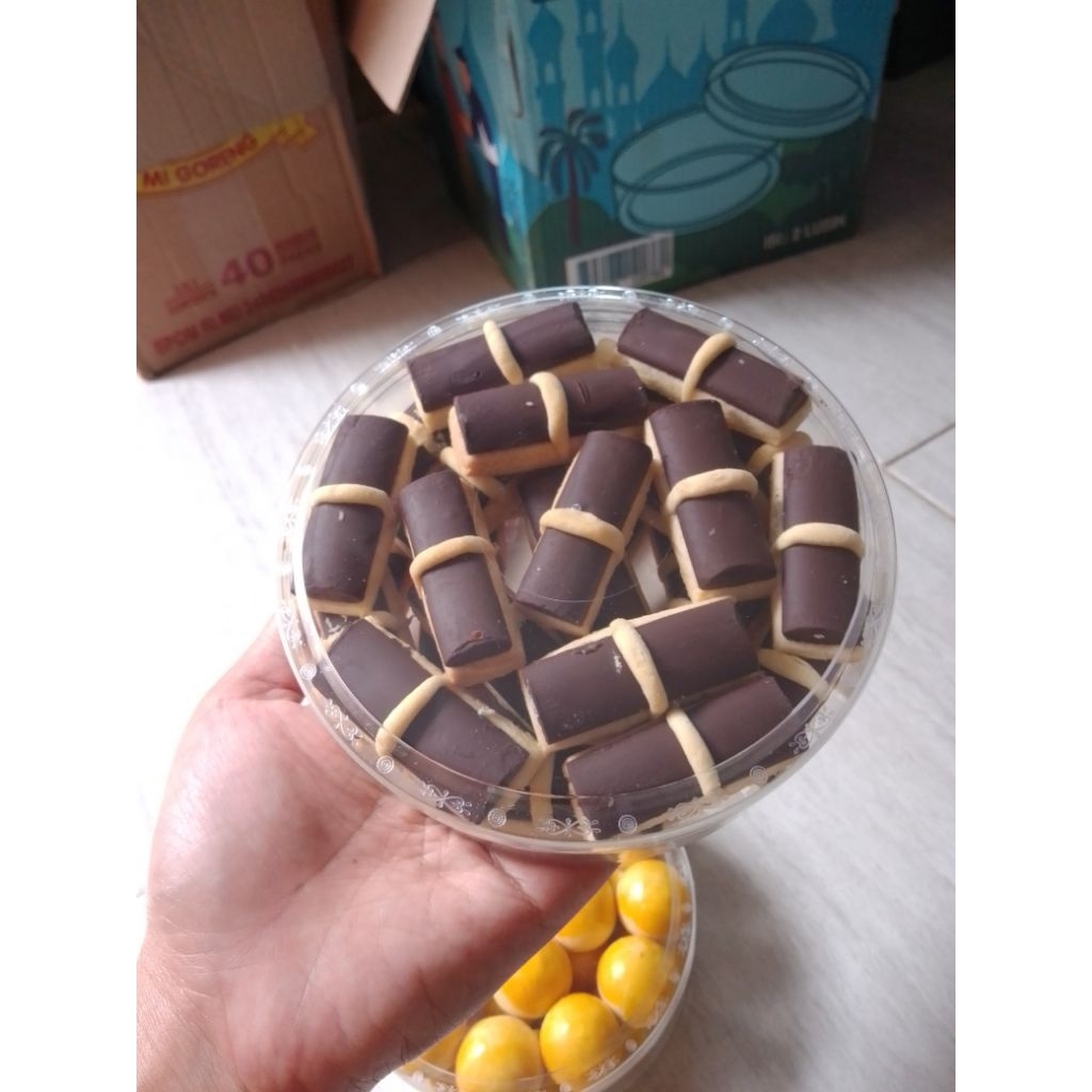

Pre-order choco stick renyah berat 500gr