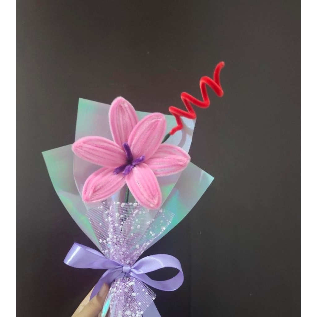 bucket bunga kawat bulu