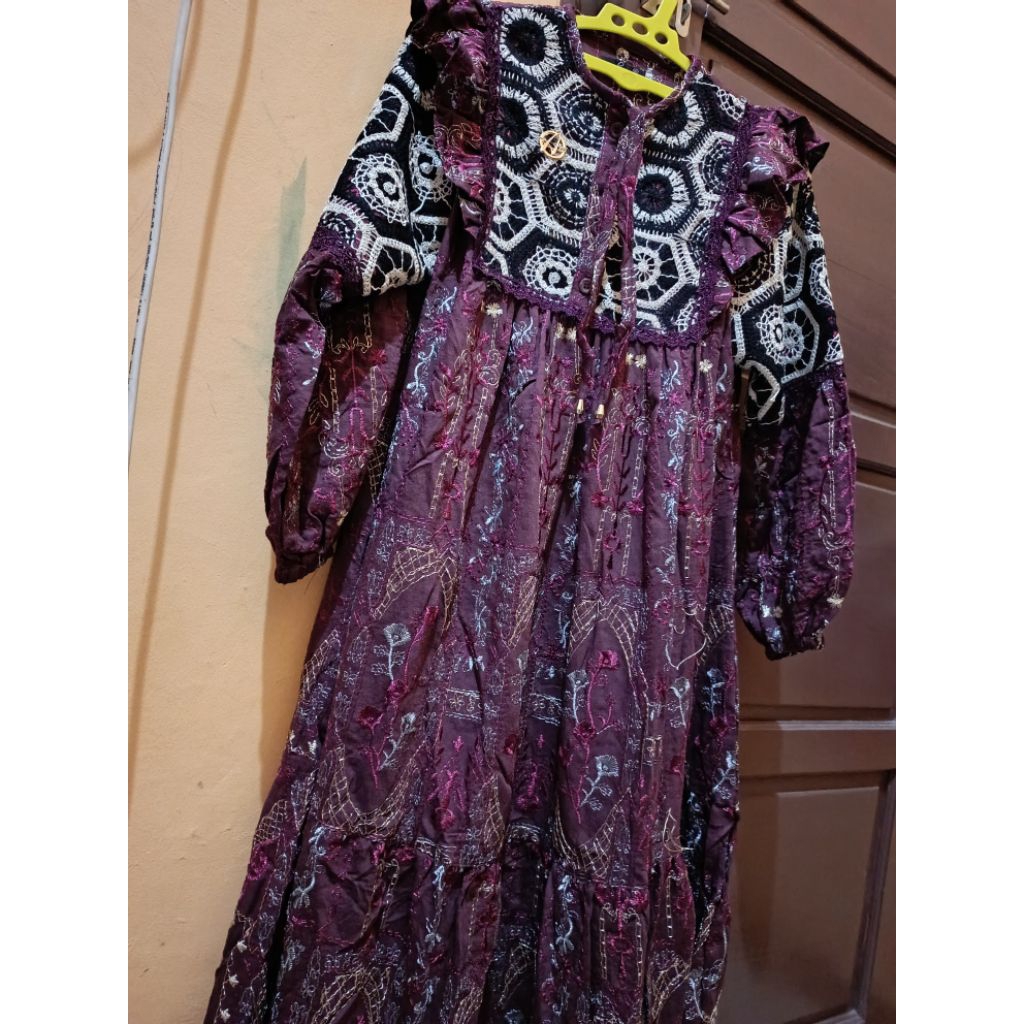 abiyani crespo rajut, midi abiyani,