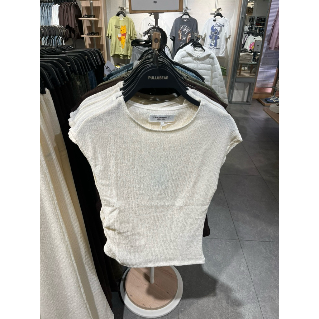 Thsirt Pull&Bear Woman jastip