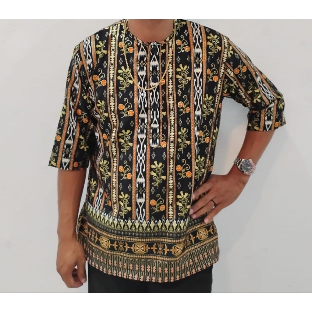 Batik Maluku Pria