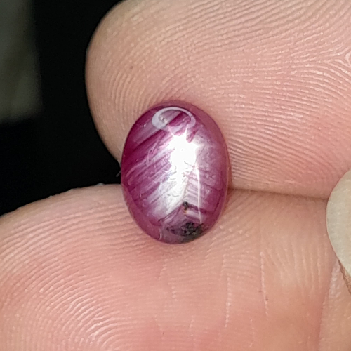 Natural Ruby Star Dim:est 9.5x7x3.5 mm 3.15 Ct Nilam Star 6rays Merah Delima Oval Cabochon Code A302