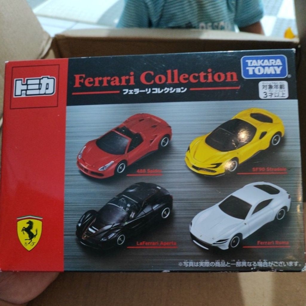 tomica ferrari collection