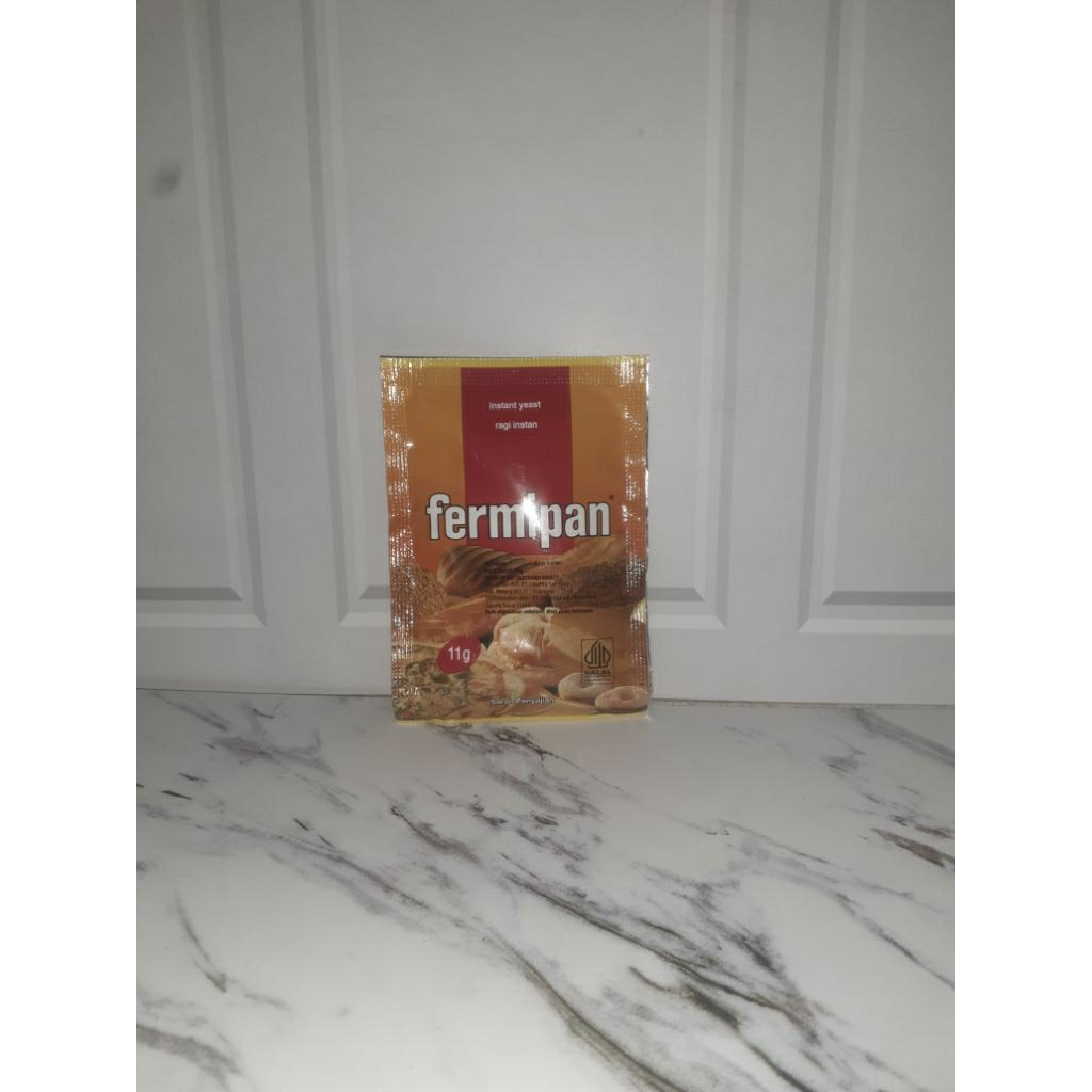 

Fermipan Ragi instan pengembang kue