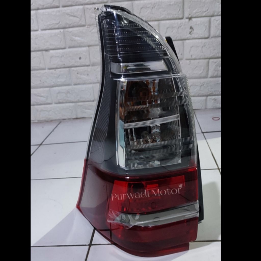 Stoplamp lampu belakang Toyota Avanza velos 2016-2021 Original