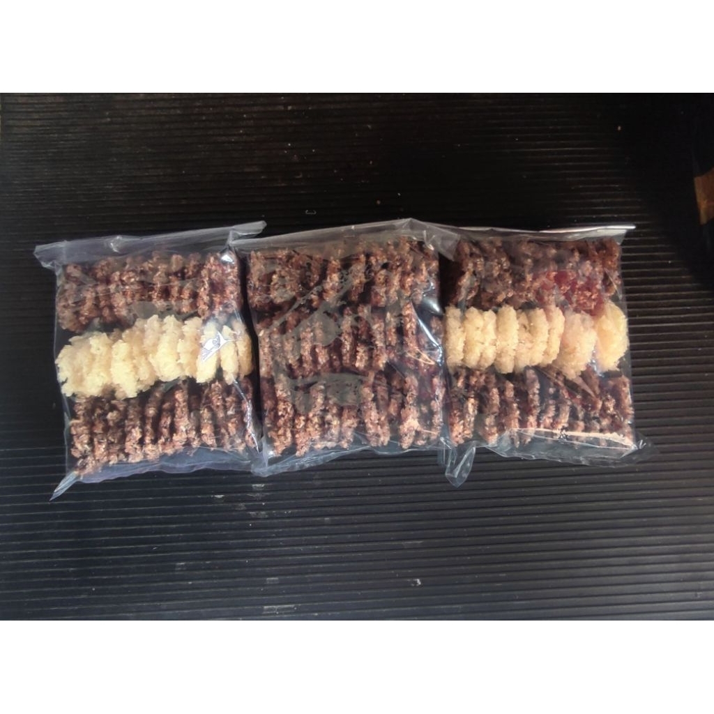 

RENGGINANG KETAN RENYAH GURIH NIKMAT