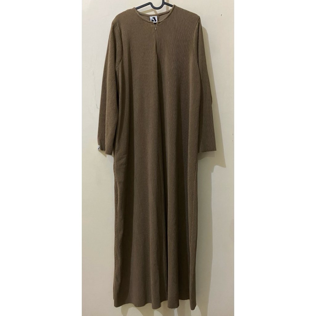 PL Sunday Abaya Aqsamodestwear