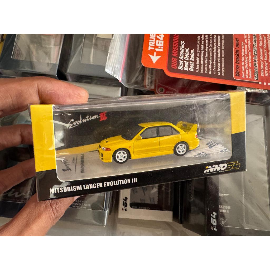 Inno 64 Mitsubishi Lancer Evolution III Yellow
