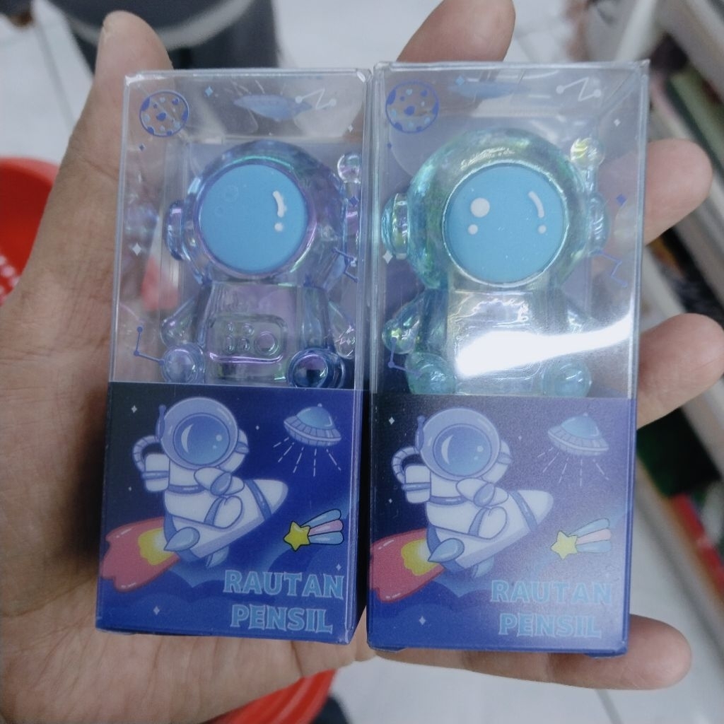 

[COD] Rautan Pensil Astronot