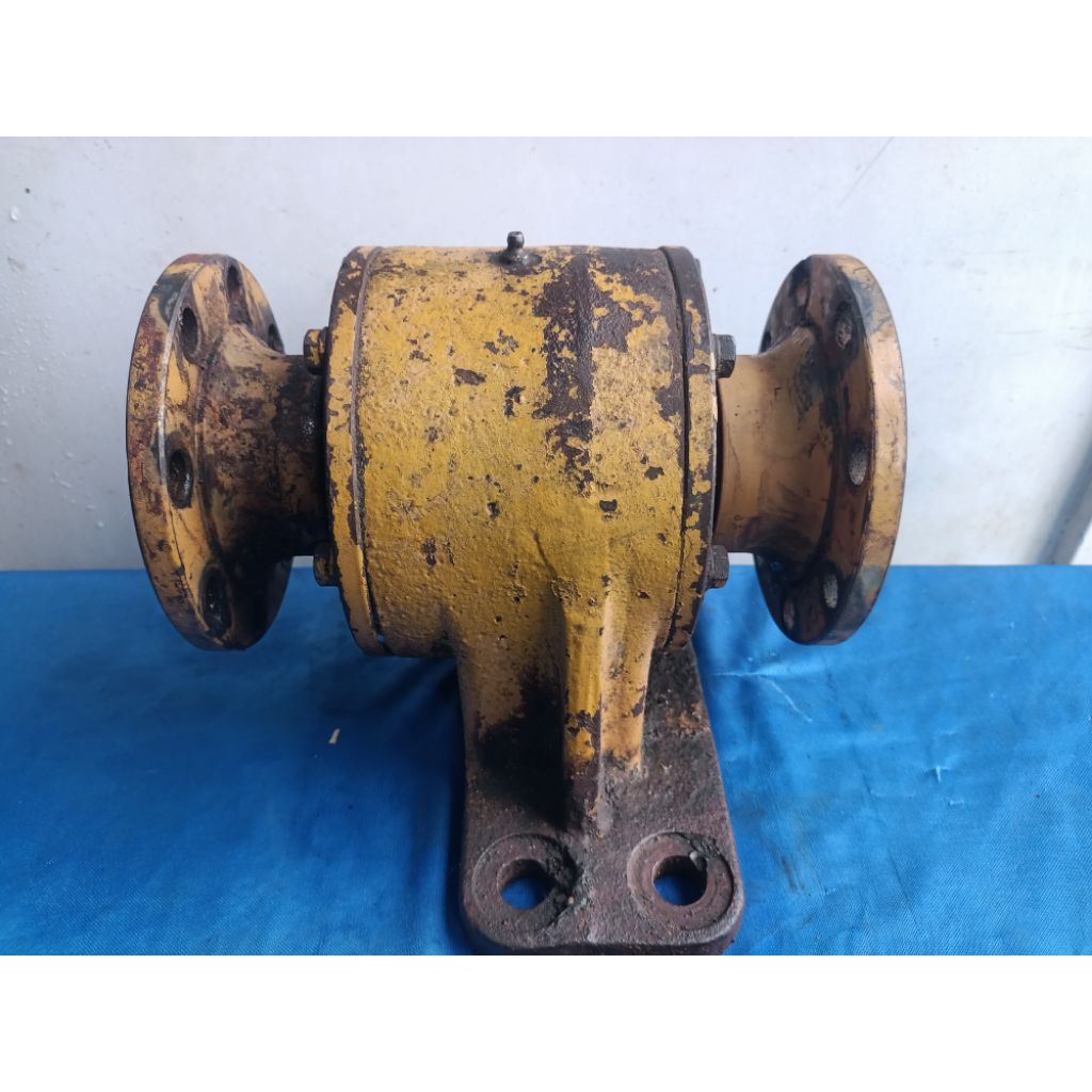 sparepart loader XGMA poros tengah 926c