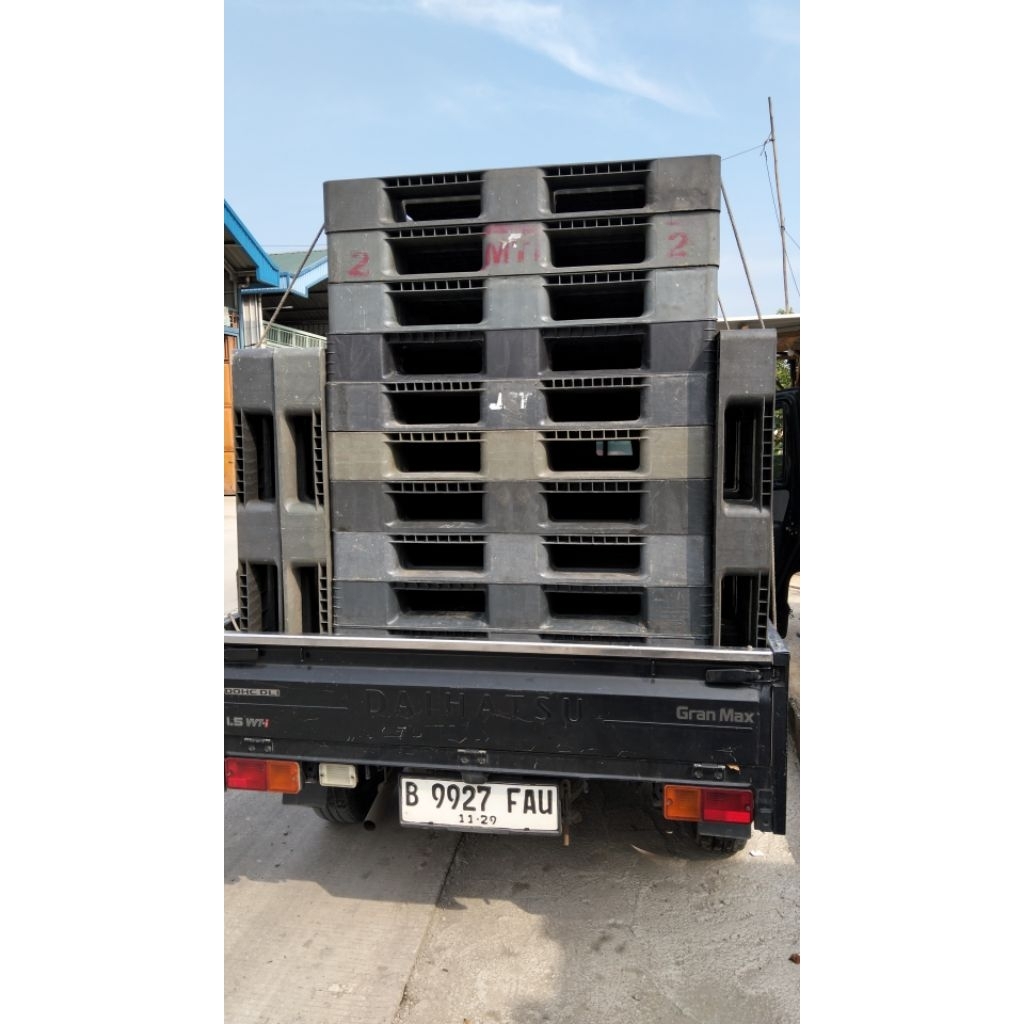 

palet plastik wajit ukuran 110x110x15