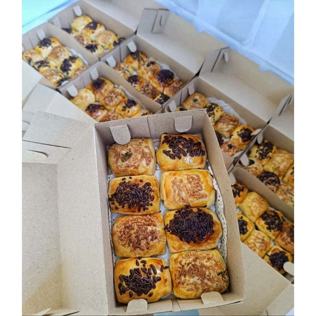 

BOLEN PISANG COKLAT