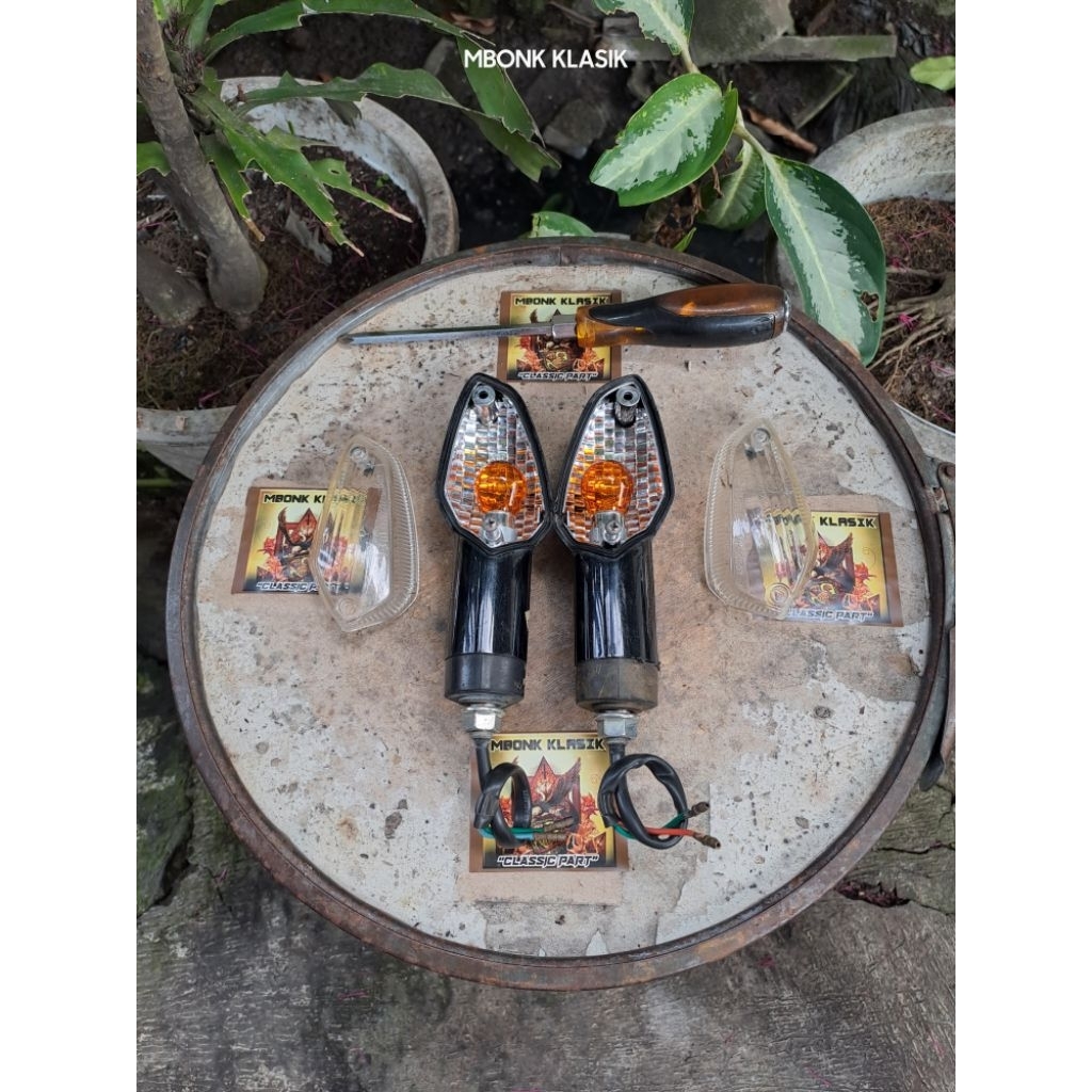 lampu sein cbr 150 cbr 250 cbu thailand ORIGINAL lampu sein honda cbr 250 cbu thailand cbr 150 sein 