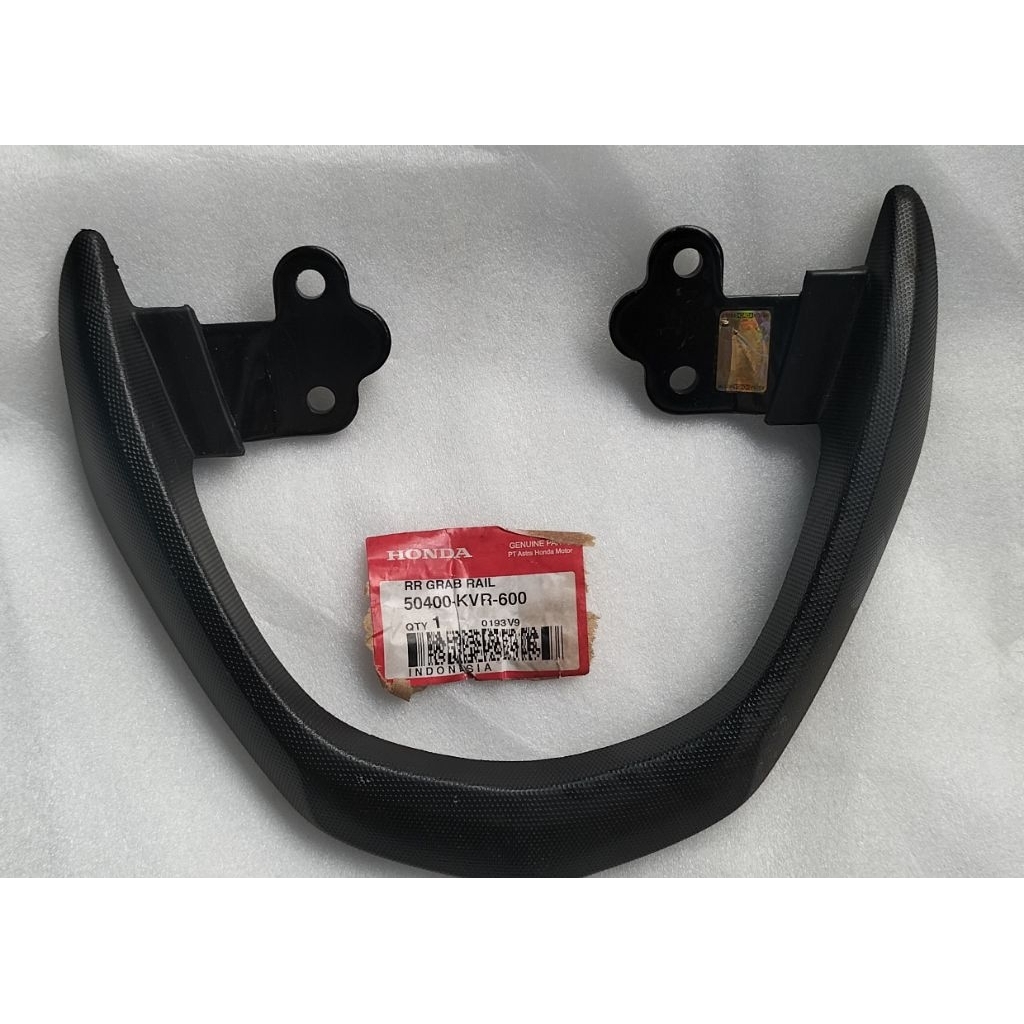 50400-KVR-600 Behel Hitam Belakang Jok Honda Revo 100 old ORI AHM