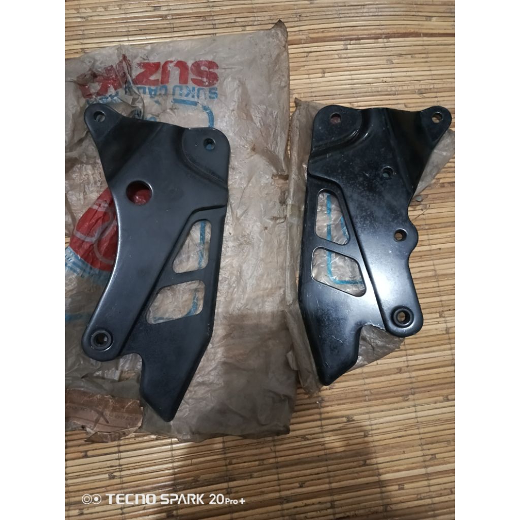 FOOSTEP BELAKANG SUZUKI CRYSTAL TUNE ORIGINAL SGP