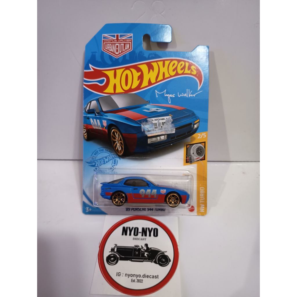 hotwheels 89 Porsche 944 turbo
