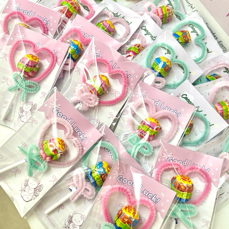 

Kakuna Stuff - Mini Gift Permen Lolipop Snack Wisuda Freebies Kado Hampers Lebaran