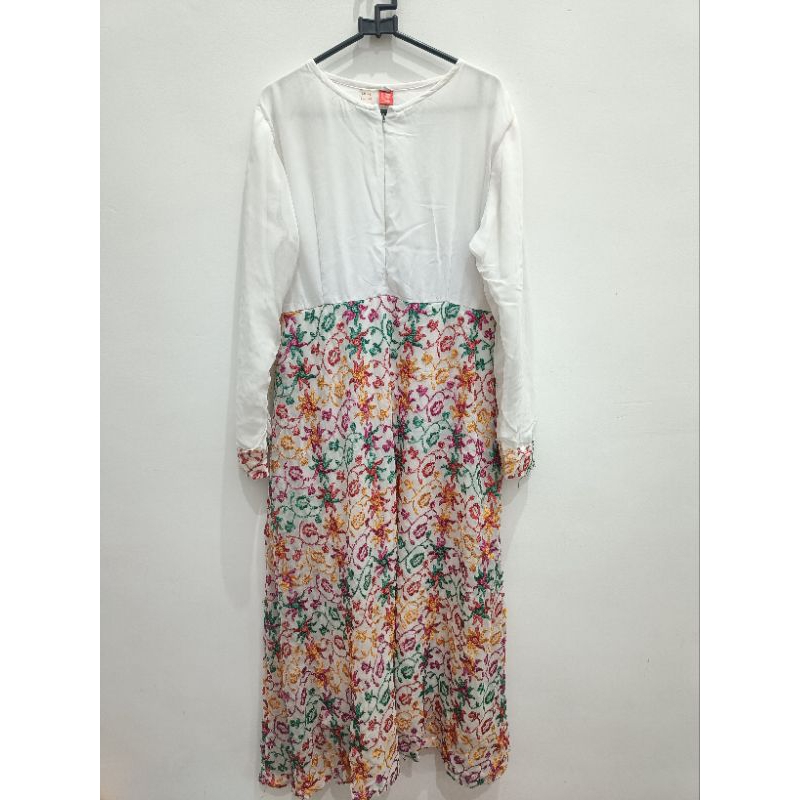 Gamis Putih set Khimar