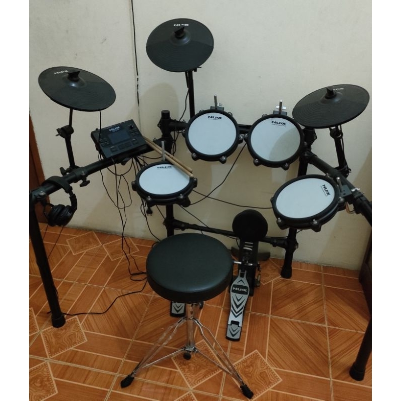DRUM ELEKTRIK NUX DM 210 FREE HEADPHONE, BANGKU, T-SHIRT (Second)