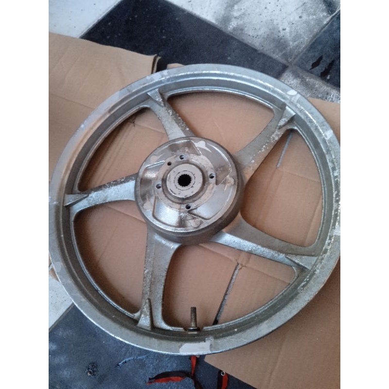 Velg racing Yamaha Nouvo Enkei