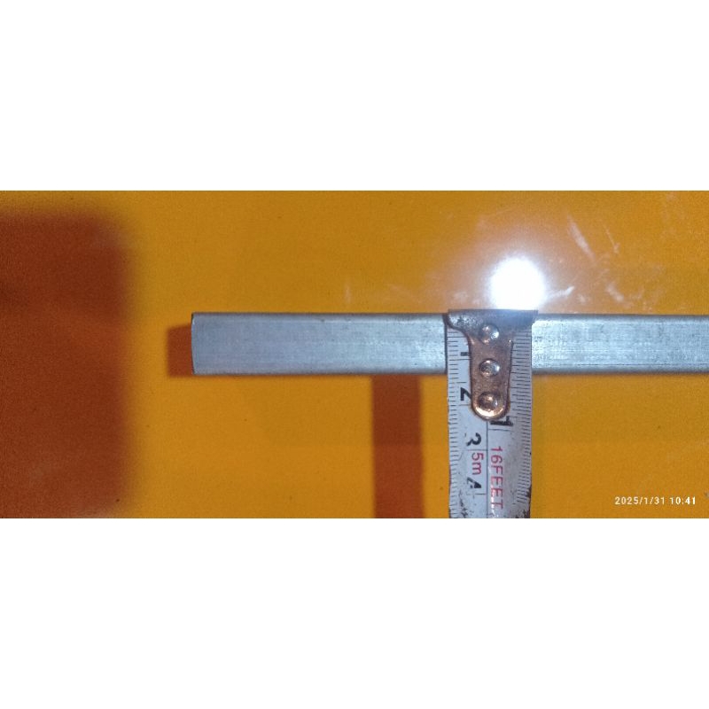 Besi hollow galvanis banci 2x4, tebal 1 mm full, Panjang 1 meter.