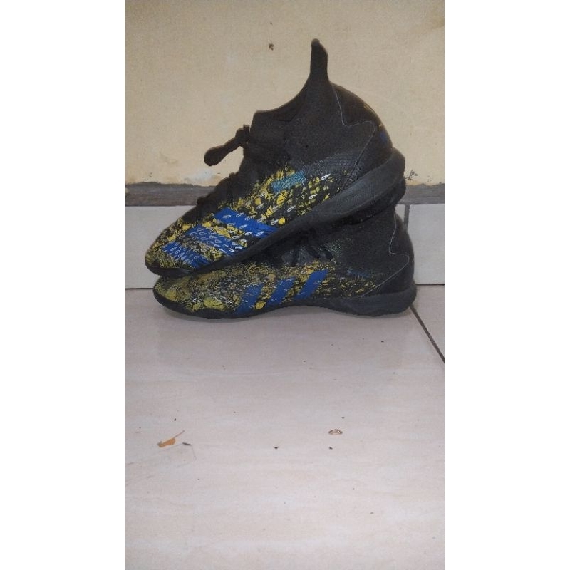 Sepatu Futsal Original 42 Adidas Marvel x Predator Freak.3 TF Demonscale-Wolverine