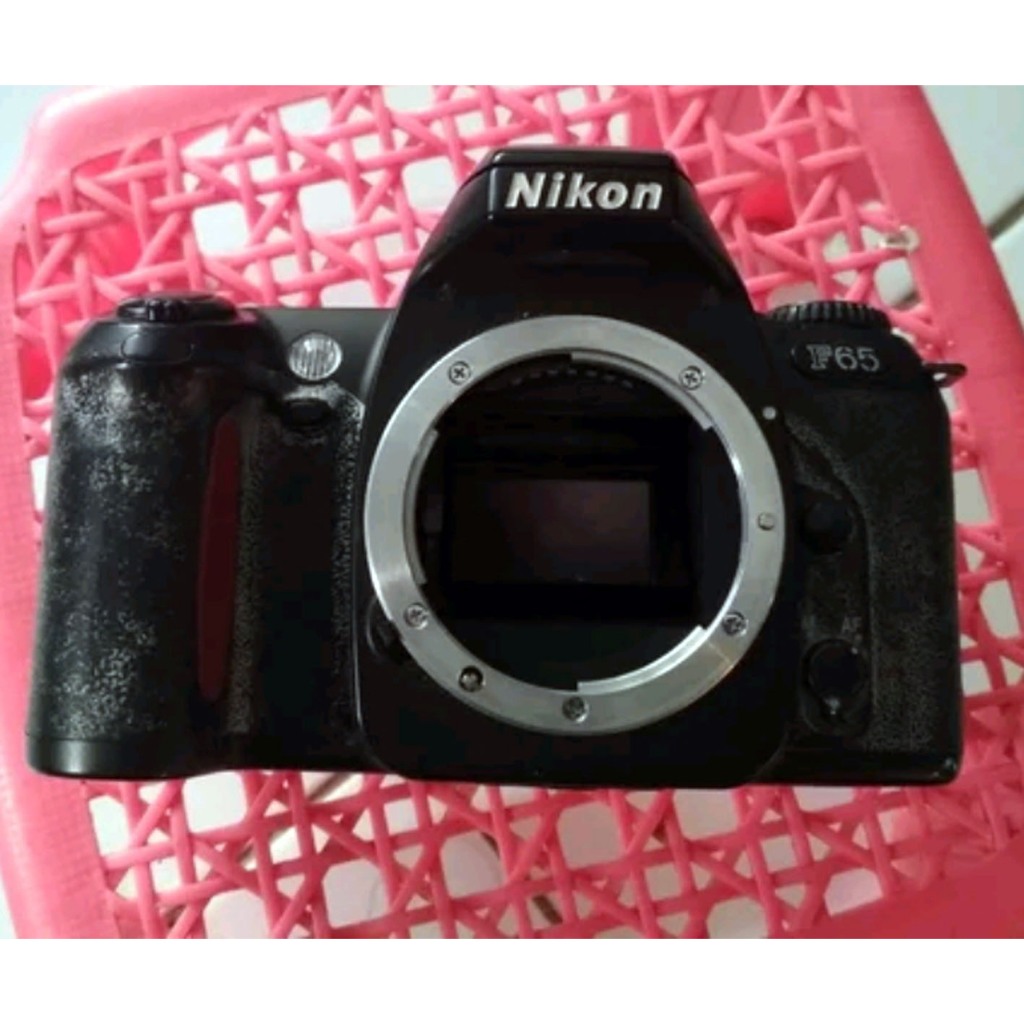 Kamera analog nikon f65