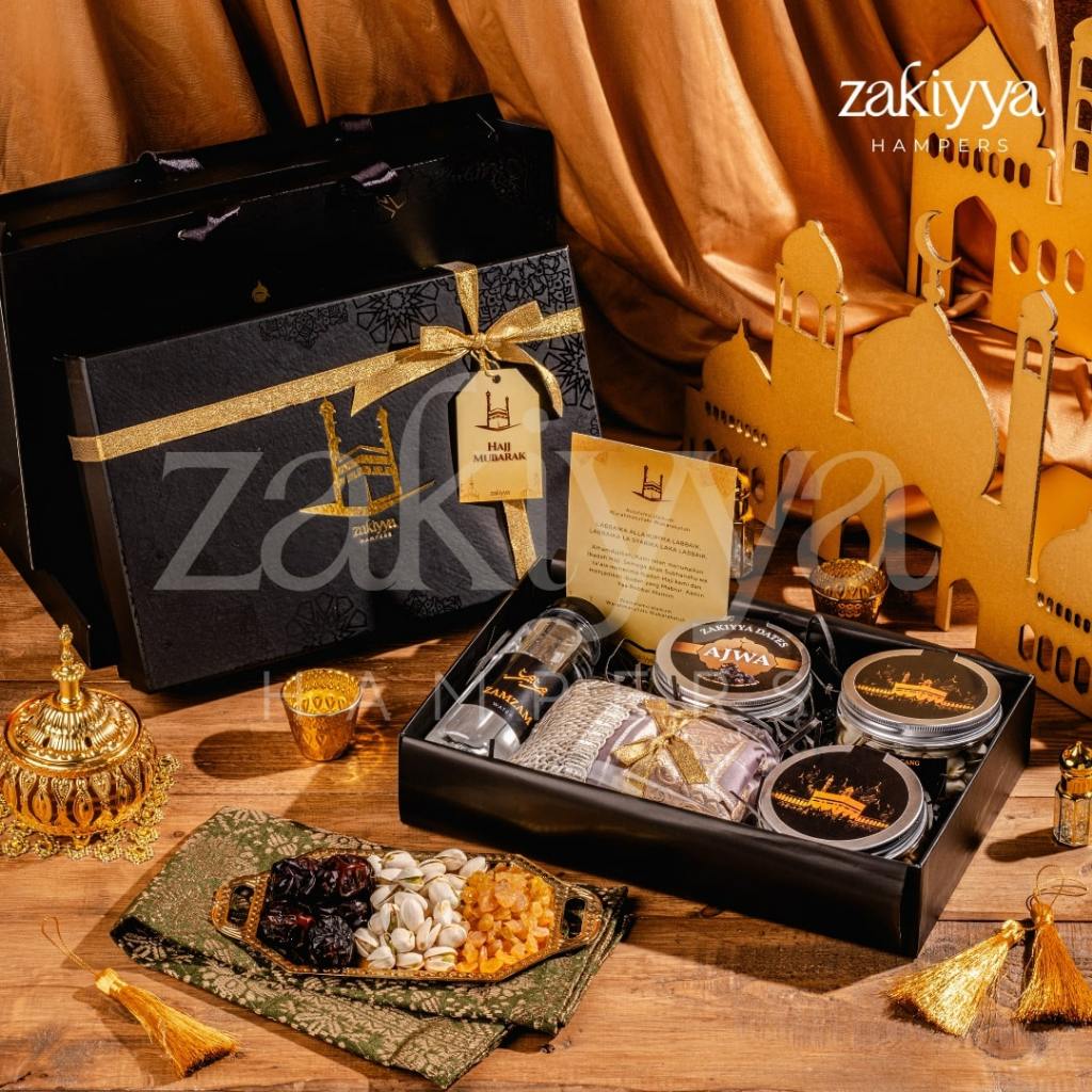 

Hampers Oleh Oleh Haji Umroh Souvenir Premium Paket Premium Soka