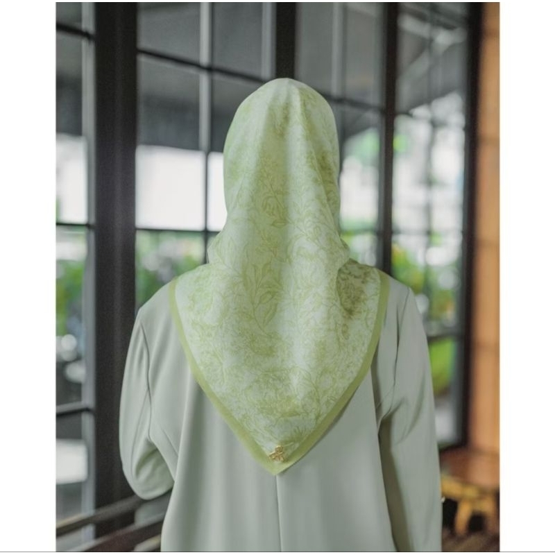 PRELOVED ARSSCARF AMELIA LIME