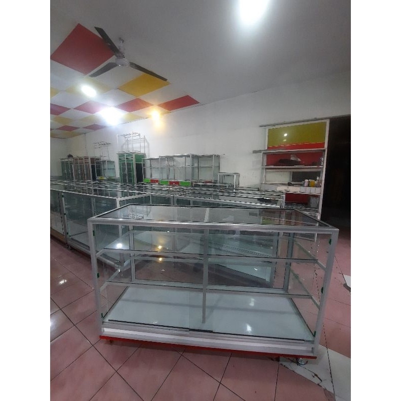 steling Etalase kaca 150x50x100 baru