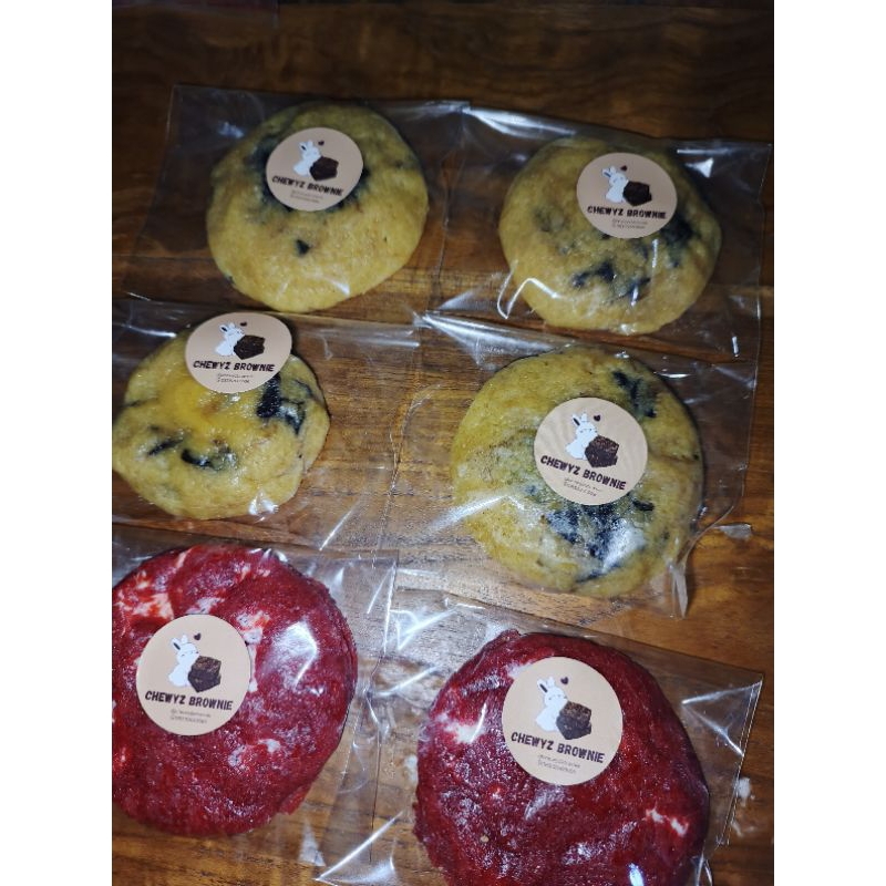 

soft cookies baked (min order 2pcs )