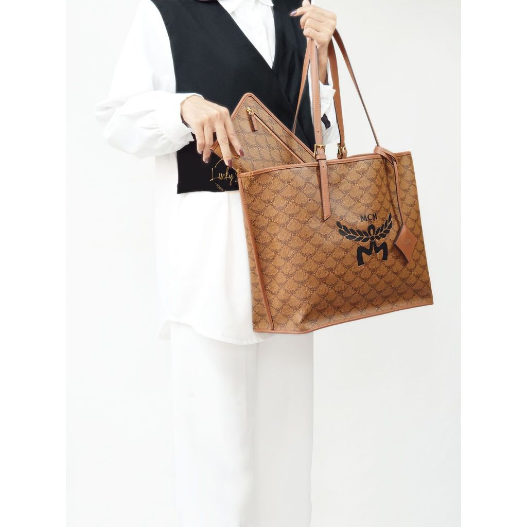 MCM medium himmel shopper bag lauretos leather (authentic/original)