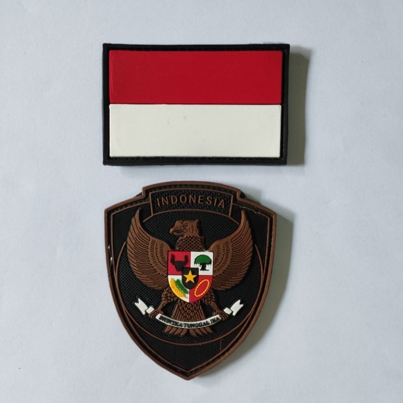 Patch rubber satu set logo Garuda Timnas Hitam dan logo Bendera Indonesia Tempelan emblem karet velc