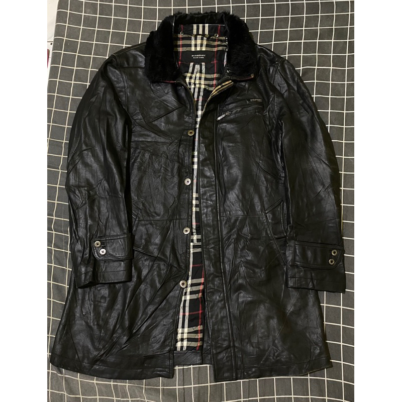 Coat burberry Kulit (Kancing emboss, Tag lengkap) / Burberry leather Coat (130 jt) / Jaket Kulit Bur