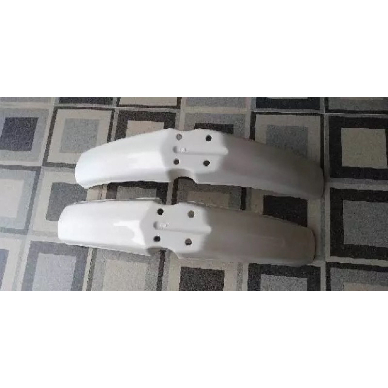 Slebor win100 slebor depan honda win trail putih