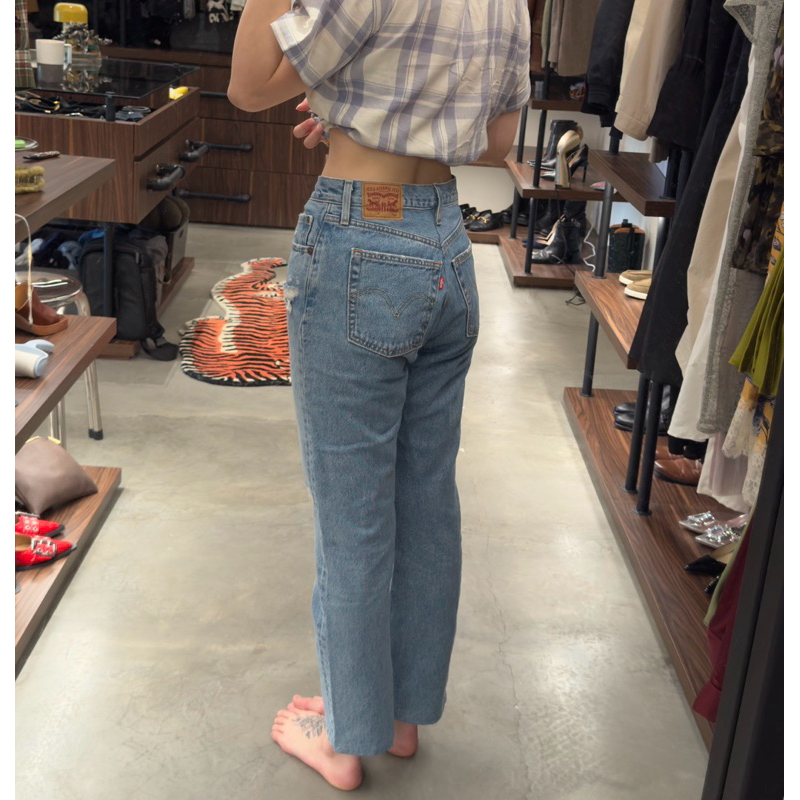 Preowned Tailored LEVIS 501 Ripped Jeans