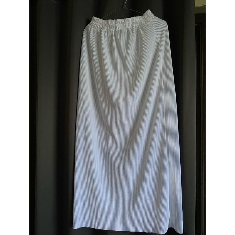 [Preloved] Rok Plisket Putih Panjang