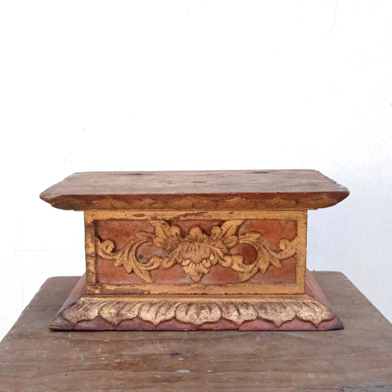 Antik Ornamen Peranakan Kayu Jati Ukir Warna ProdoGincu Lama Tua Kuno