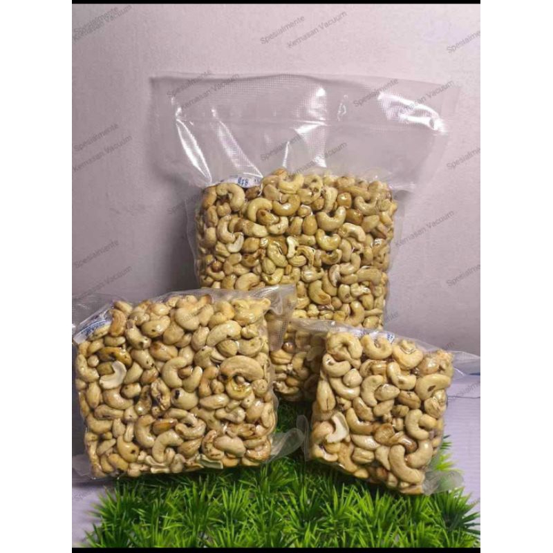 

Kacang Mente, mede - Asli Sulawesi - Grade A - Mentah - Kemasan Vacum 1kg, 500gr, 250gr