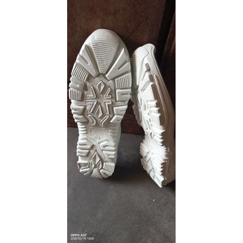 outsol jatah lama sepatu tni sepatu pdl sepatu polri sepatu Dinas sepatu safety sepatu trekking