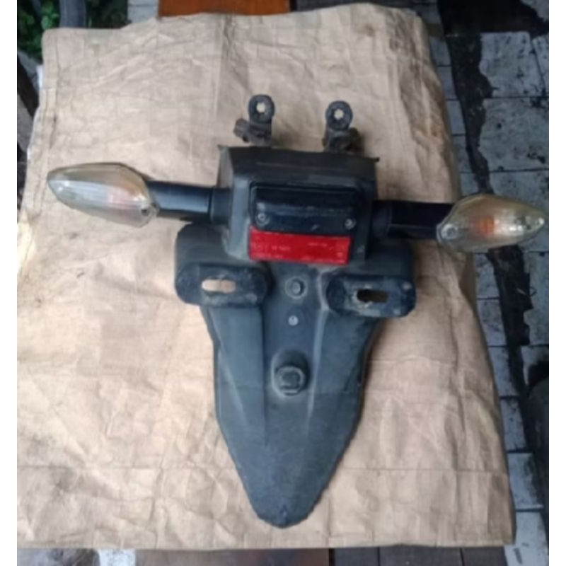 slebor spakbor belakang cbr 150_k45+ lampu Sean orsinil