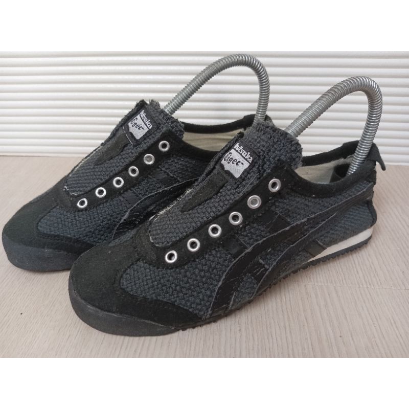 Sepatu Onitsuka Tiger black second preloved 36