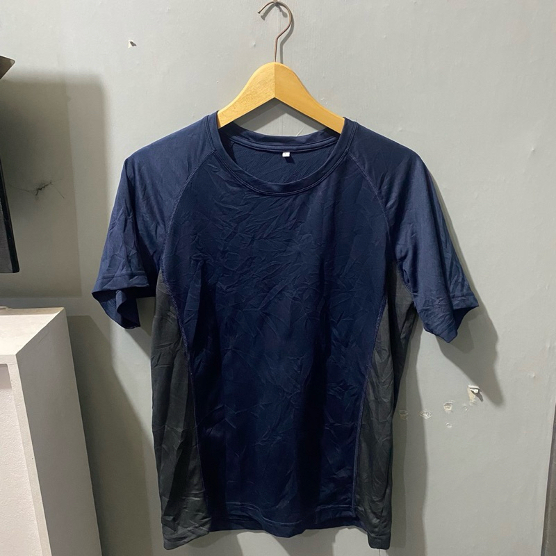 Diki Thrift | Kaos polos Olahraga