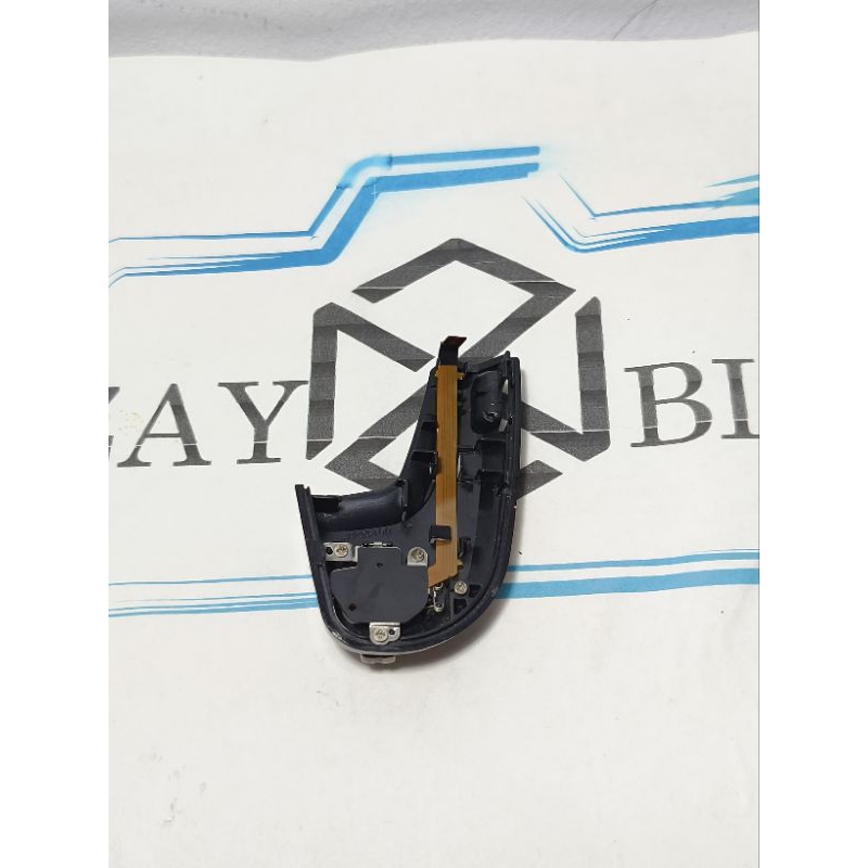 Tombol Shutter zoom flexible Nikon B500 L840